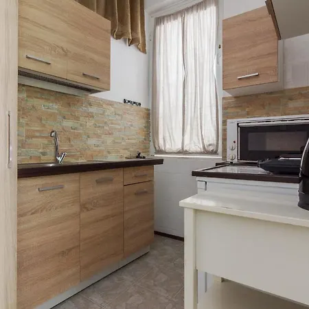 One Comfy Studio In Kallithea