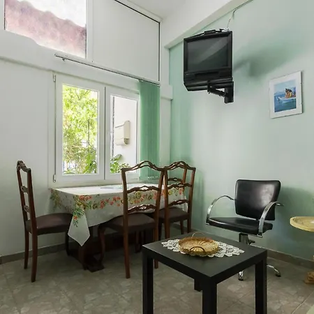 One Comfy Studio In Kallithea *